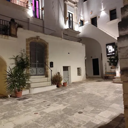 La Casaredda Guesthouse, 69-71 Grottaglie